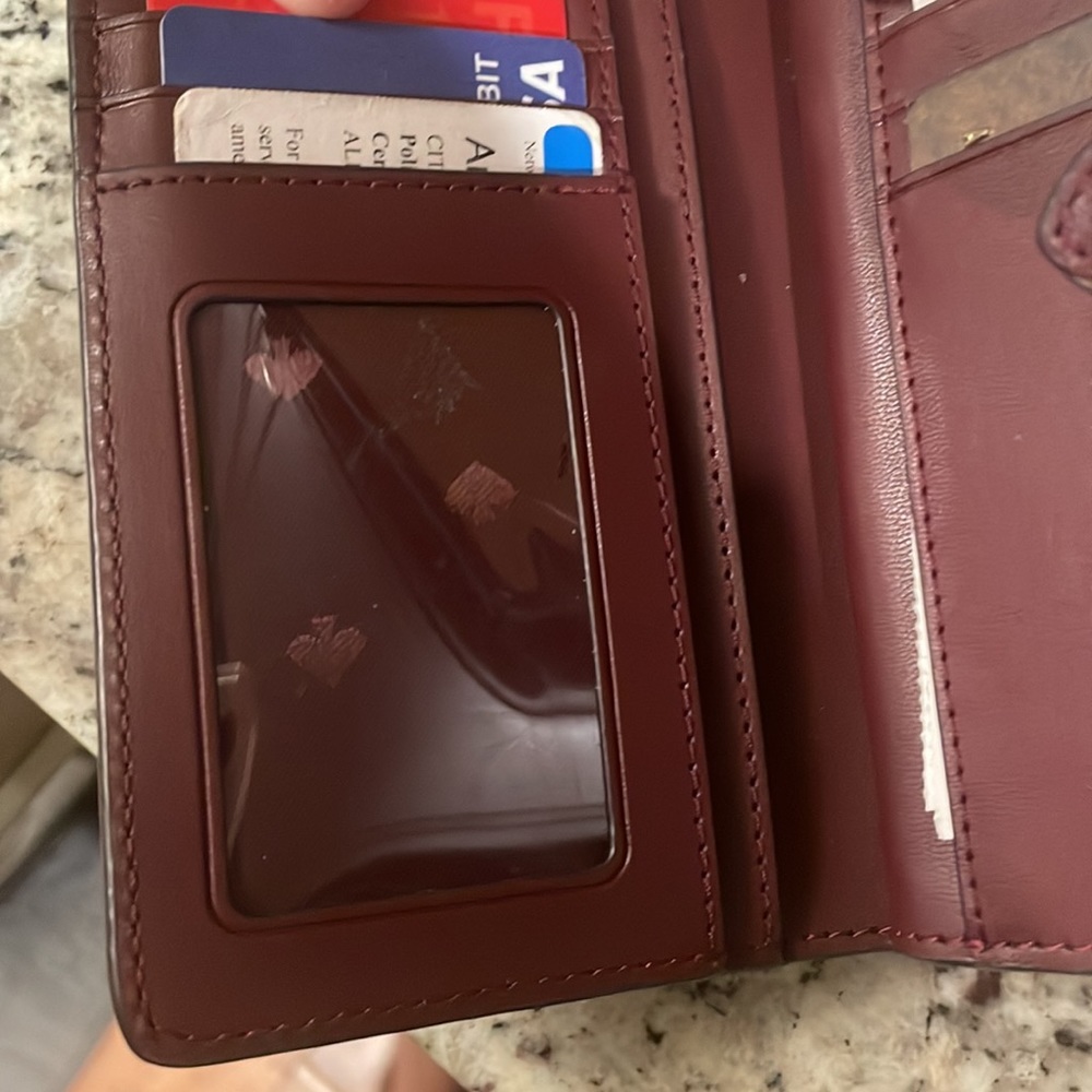 Kate Spade Wallet - Picture 4 of 8